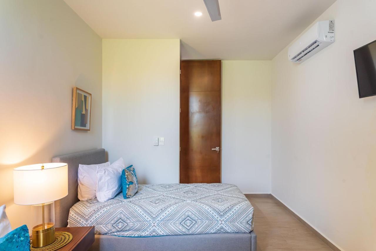 Entire House- 3Br With Private Roof Top Deck Playa del Carmen Exterior foto